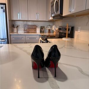 Christian Louboutin So Kate - Black Patent size 41